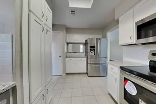 16007 Brookford Dr, Houston, TX 77059 - Photo 5