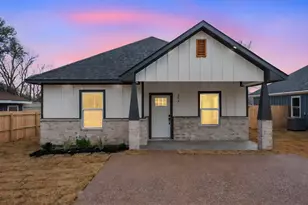 203 Lock Ln, Bryan, TX 77803 - Photo 1