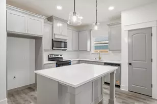 203 Lock Ln, Bryan, TX 77803 - Photo 3