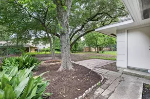 4106 Woodshire St, Houston, TX 77025 - Photo 31