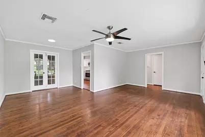 4106 Woodshire Street, Houston, TX 77025 - Photo 9