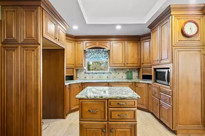 1101 Clark Street, Yoakum, TX 77995 - Photo 13