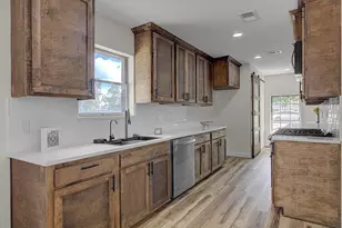 112 Walnut St, Angleton, TX 77515 - Photo 13