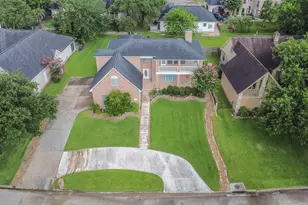 119 April Breeze St, Conroe, TX 77356 - Photo 11