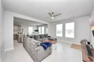14619 Olive Sparrow Ln, Houston, TX 77049 - Photo 9