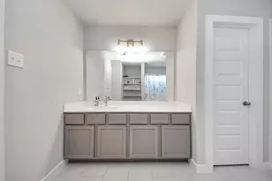 14619 Olive Sparrow Ln, Houston, TX 77049 - Photo 25