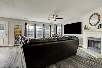 303 Mantova Drive, Houston, TX 77073 - Photo 39