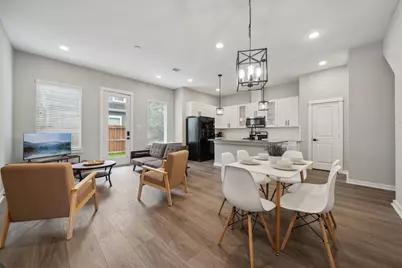 8470 Berry Green Lane, Houston, TX 77022 - Photo 3