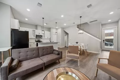 8470 Berry Green Lane, Houston, TX 77022 - Photo 7