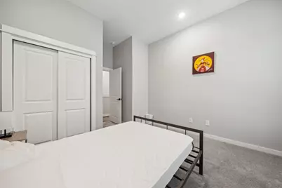 8470 Berry Green Lane, Houston, TX 77022 - Photo 21