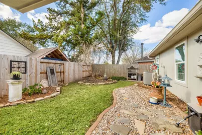 16910 Dusty Mill Drive W, Sugar Land, TX 77498 - Photo 21