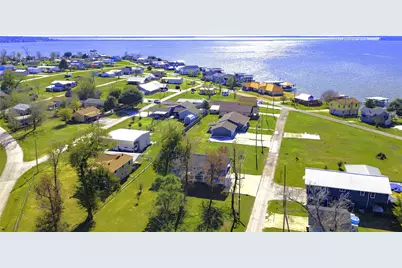 129 Second Avenue, Onalaska, TX 77360 - Photo 3