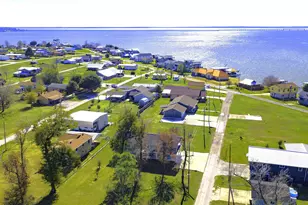 129 2nd Ave, Onalaska, TX 77360 - Photo 3