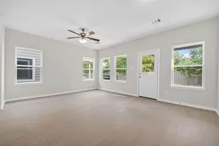 9020 Madera Rd, Houston, TX 77078 - Photo 9