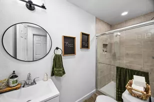 7025 Prentiss Dr, Houston, TX 77061 - Photo 9