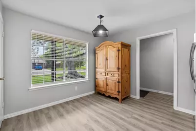 419 Forest Hills Drive, League City, TX 77573 - Photo 3