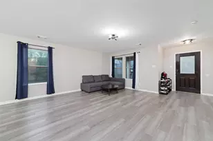 527 Remington Point Ct, Houston, TX 77073 - Photo 5