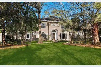 22 W Bracebridge Circle, The Woodlands, TX 77382 - Photo 1