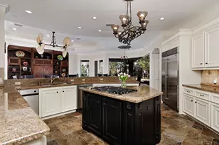 22 W Bracebridge Cir, The Woodlands, TX 77382 - Photo 7