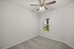 13403 Lucky Bill Ln, Houston, TX 77048 - Photo 9