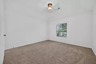 2202 Plantation Bend Dr, Sugar Land, TX 77478 - Photo 35