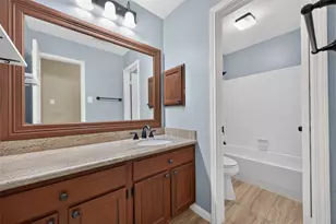 2202 Plantation Bend Dr, Sugar Land, TX 77478 - Photo 37