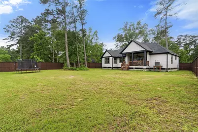 1002 Four Fountains Street, New Caney, TX 77357 - Photo 3