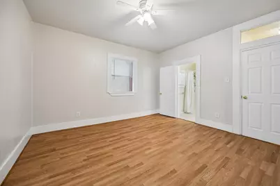 2010 Crocker Street, Houston, TX 77006 - Photo 9