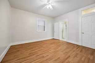 2010 Crocker St, Houston, TX 77006 - Photo 9