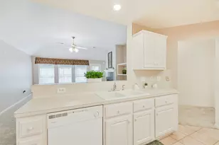 10423 Emerald Glen Ln, Houston, TX 77070 - Photo 13