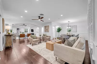 8702 Ilona Lane, Houston, TX 77025 - Photo 7