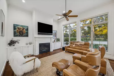 47 N Regent Oak, The Woodlands, TX 77381 - Photo 17