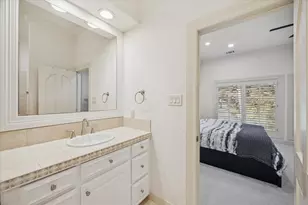 47 N Regent Oak, The Woodlands, TX 77381 - Photo 29