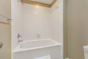 80 Scarlet Woods Ct, The Woodlands, TX 77380 - Photo 17