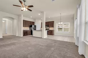 6515 Hunters Trace Ln, Baytown, TX 77521 - Photo 11