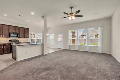 6515 Hunters Trace Lane, Baytown, TX 77521 - Photo 7