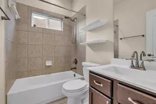 6515 Hunters Trace Ln, Baytown, TX 77521 - Photo 29