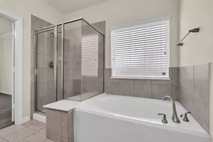 6515 Hunters Trace Ln, Baytown, TX 77521 - Photo 23