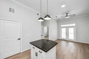 6363 San Felipe St, Houston, TX 77057 - Photo 9