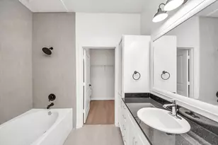 6363 San Felipe St, Houston, TX 77057 - Photo 21