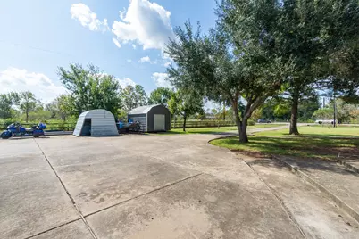 3625 County Road 36, Angleton, TX 77515 - Photo 39