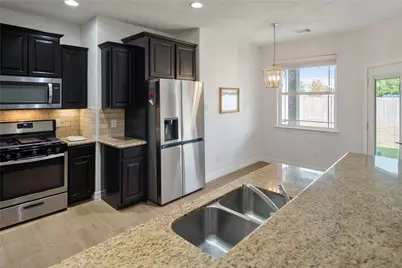 11707 Champions Gate Drive, Dayton, TX 77535 - Photo 9