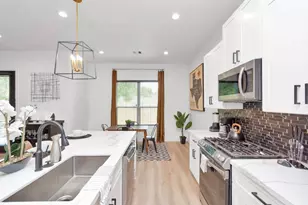 5308 Denmark St, Houston, TX 77028 - Photo 13