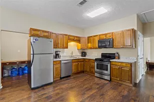 709 Dallas St, Port Neches, TX 77651 - Photo 7