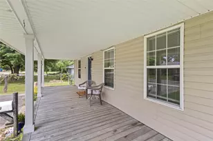 709 Dallas St, Port Neches, TX 77651 - Photo 3