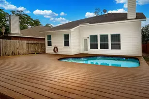 47 N Spinning Wheel Cir, The Woodlands, TX 77382 - Photo 1