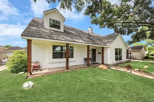 7631 Burning Hills Dr, Houston, TX 77071 - Photo 3