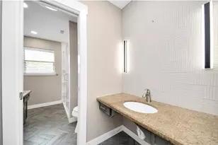 7631 Burning Hills Dr, Houston, TX 77071 - Photo 21