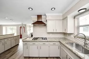 7631 Burning Hills Dr, Houston, TX 77071 - Photo 19