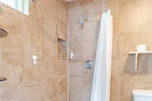 6131 Grape St, Houston, TX 77074 - Photo 25